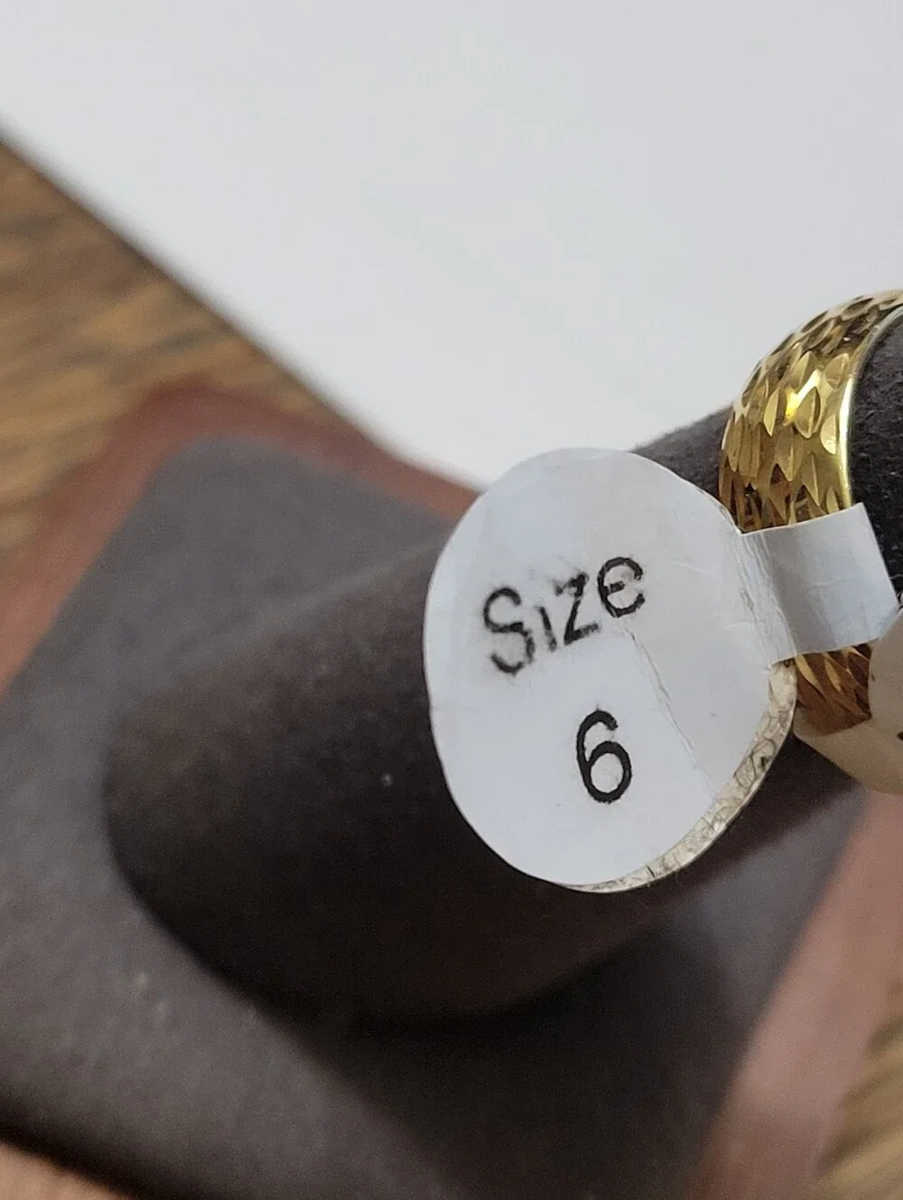 14K DIAMOND CUT YELLOW GOLD BAND RING NWT